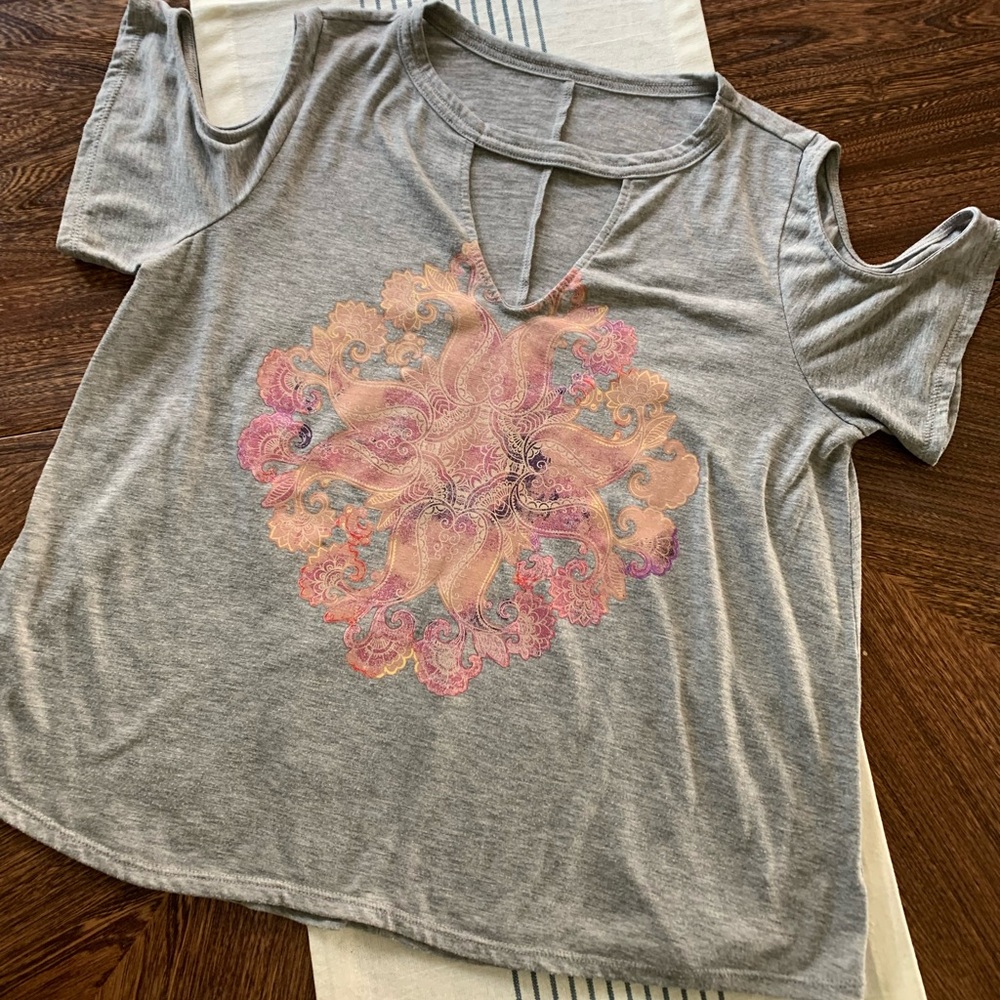 Jessica Simpson Keyhole Cold-Shoulder Top